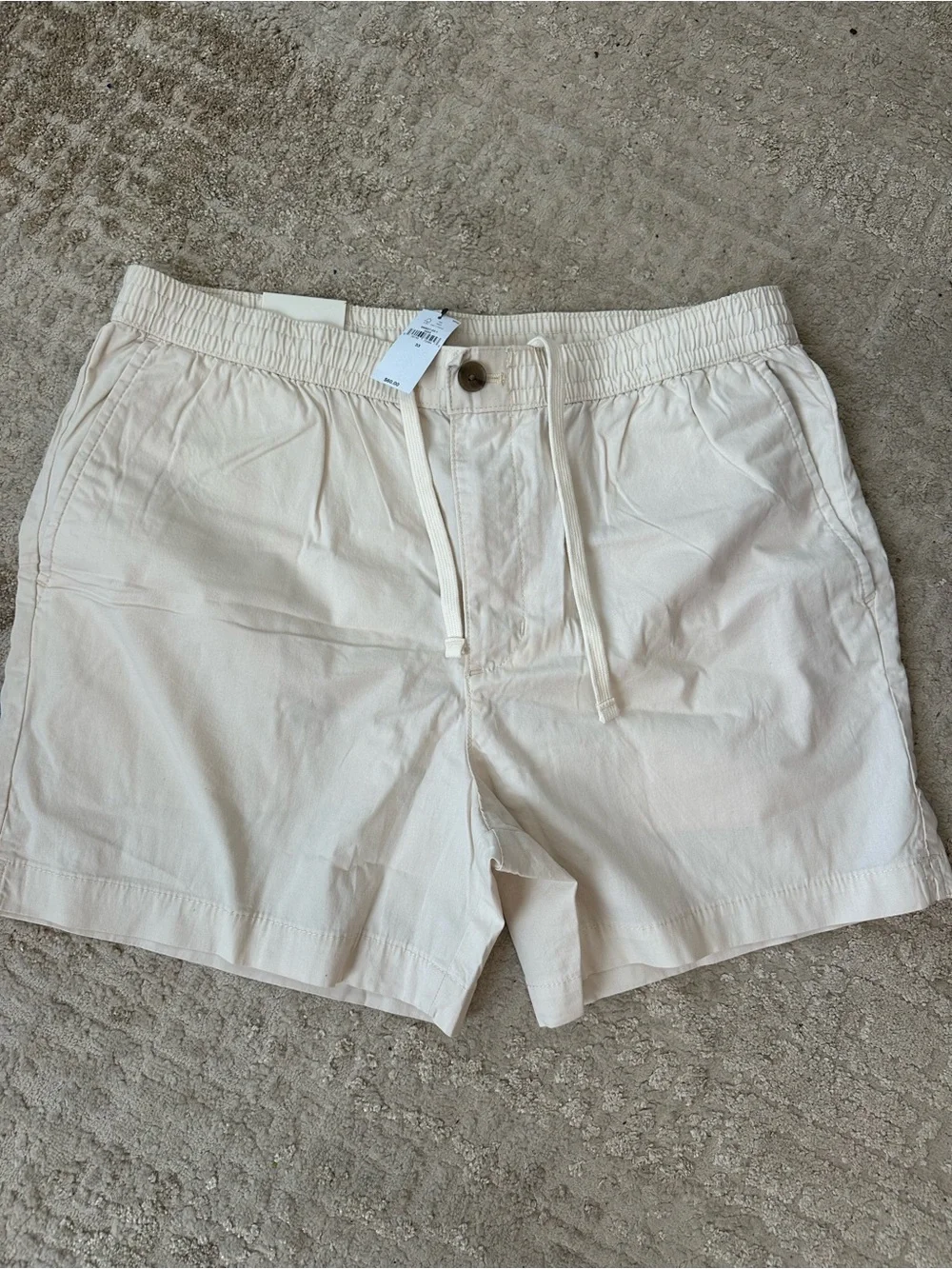 Banana Republic Men's Cream Elastic Waist Drawstring Shorts Size 33 5” inseam - Picture 1 of 3